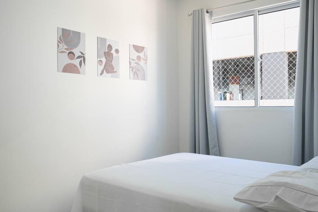 A 150 M Da Com Sacada, Wi-fi, Piscina, Portaria 24h, Playground E Vaga De Garagem Picarras