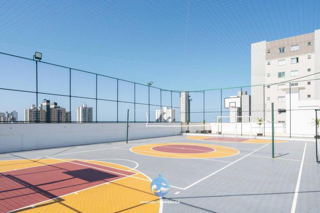 A 150 M Da Com Sacada, Wi-fi, Piscina, Portaria 24h, Playground E Vaga De Garagem