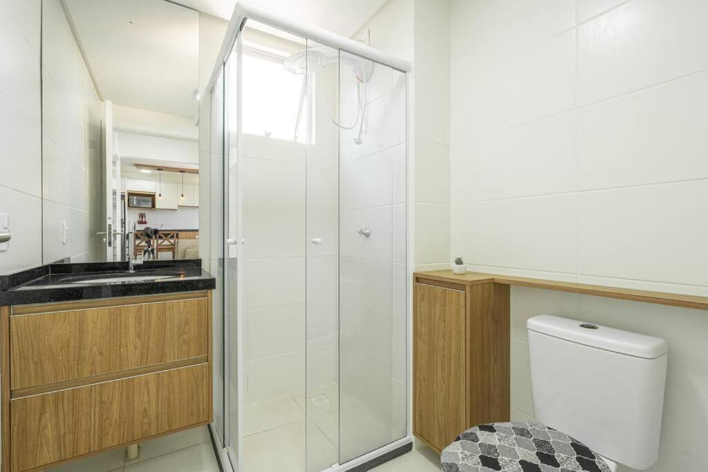 A 150 M Da Com Sacada, Wi-fi, Piscina, Portaria 24h, Playground E Vaga De Garagem Apartment