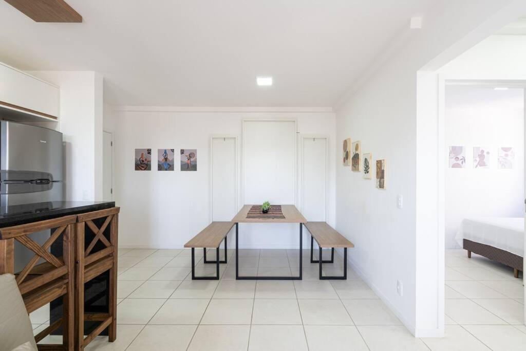 Apartment A 150 M Da Com Sacada, Wi-fi, Piscina, Portaria 24h, Playground E Vaga De Garagem