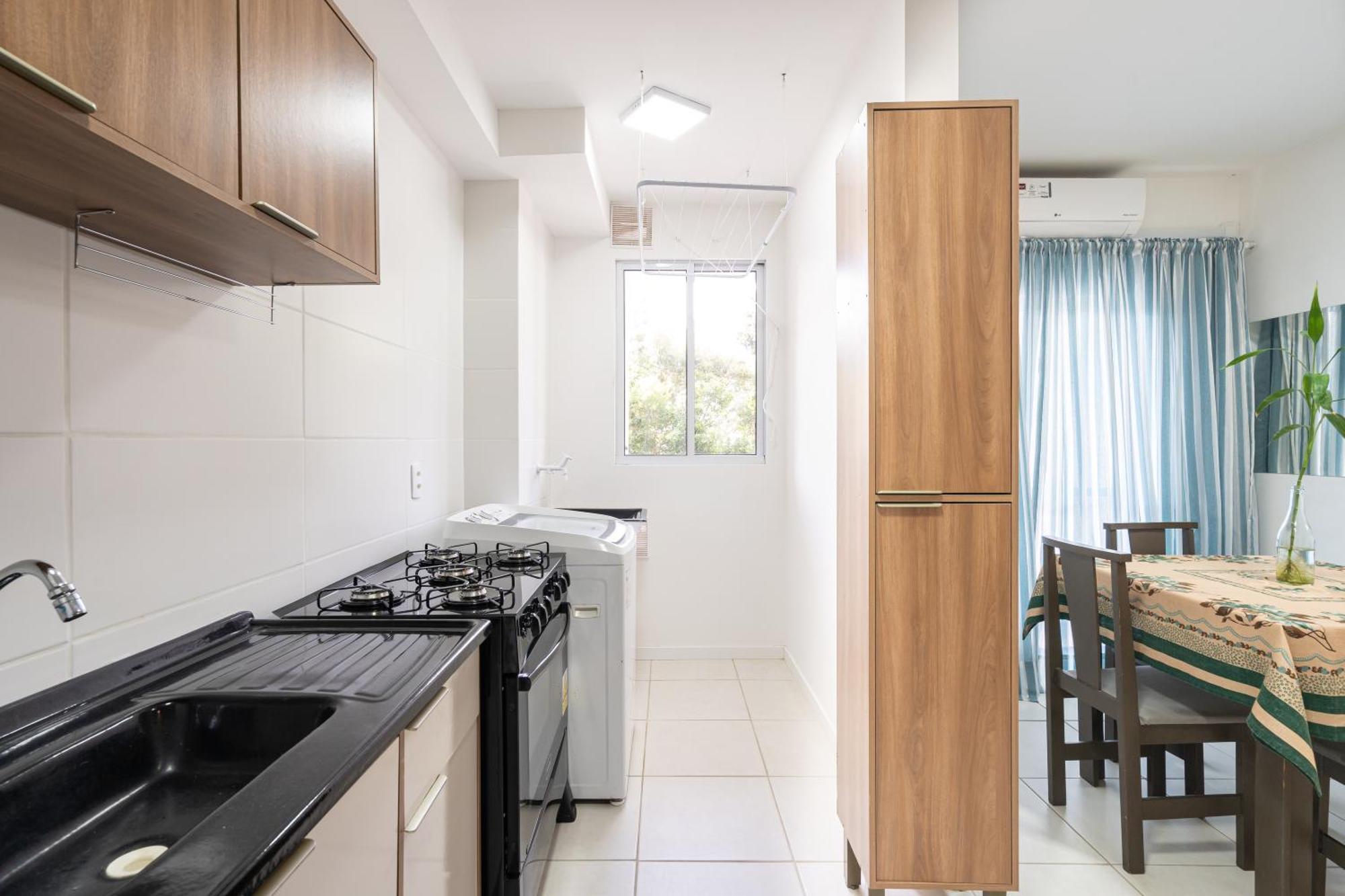 Apartment A 150 M Da Com Sacada, Wi-fi, Piscina, Portaria 24h, Playground E Vaga De Garagem