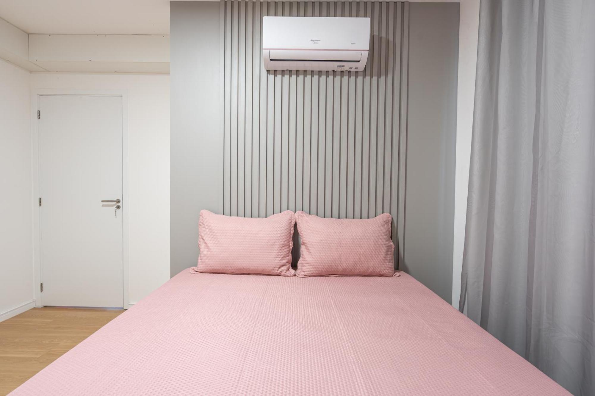 Apartment A 150 M Da Com Sacada, Wi-fi, Piscina, Portaria 24h, Playground E Vaga De Garagem
